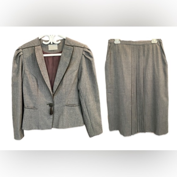 𝅺J9 - Vintage - 2 Piece woman’s suit - Picture 3 of 12